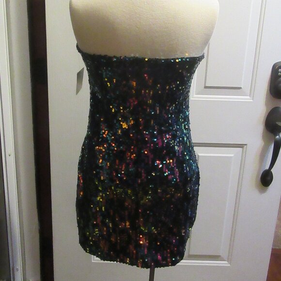 NWT Strapless Iridescent Sequin Charmed Hearts Body-Con Dress XL - Picture 4 of 15